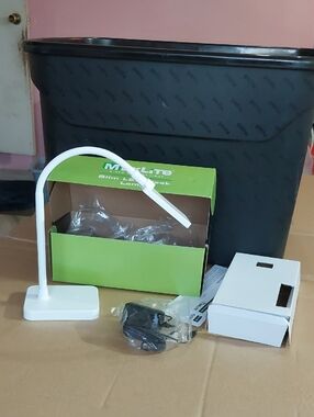 White LED Flexible Desk Lamp by - Slim Gooseneck Lighting